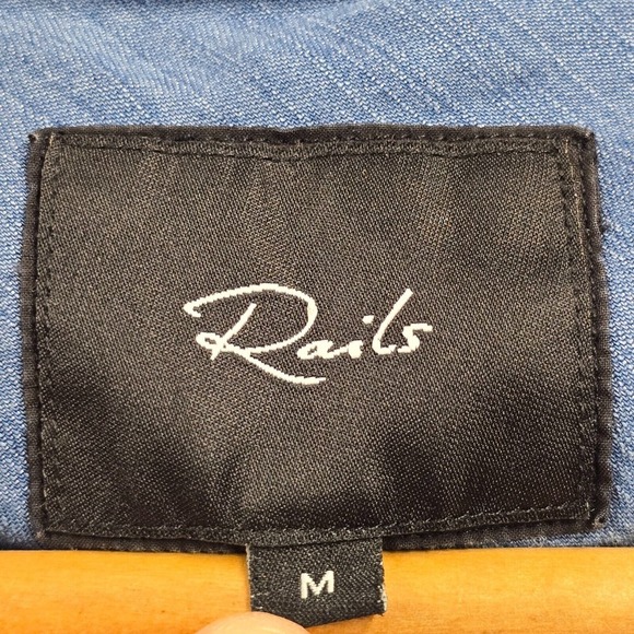 Rails Top Womens Medium Blue Raquel Chambray Lace Up Front Tencel Boho Hippie - Picture 4 of 11